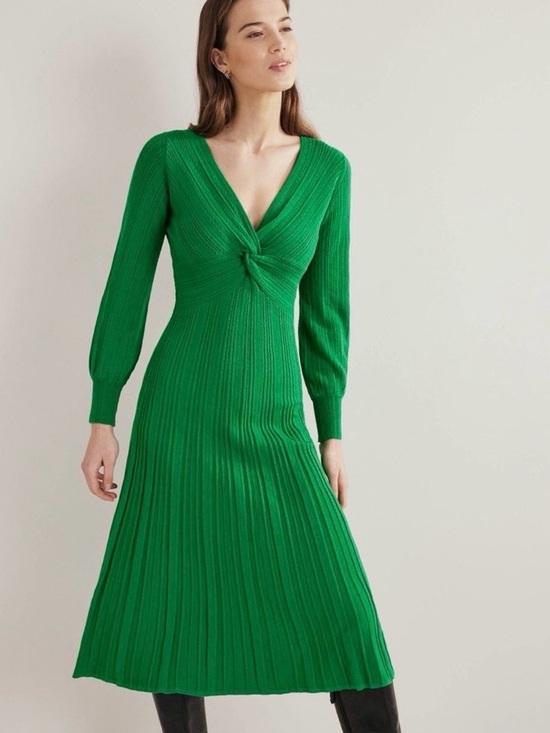Boden Dresses & Skirts - Boden Green Twist-Knot V-Neck Knit Dress